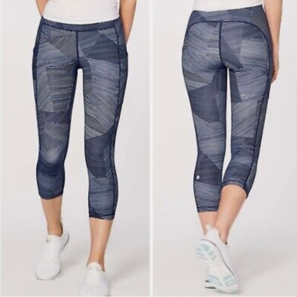 Lululemon Speed Up Crop 21" Etch‎ Hail Midnight Navy Size 4